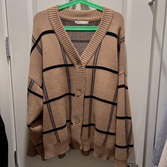 Oakfort Oversized Plaid Cardigan 